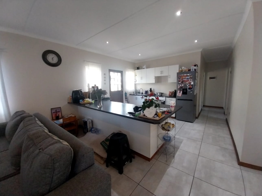 5 Bedroom Property for Sale in Worcester West Western Cape